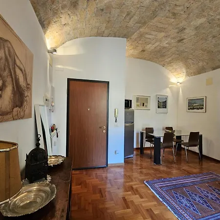 Apartment Be Your - Spritz *