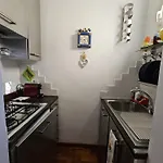 Apartment Be Your - Spritz
